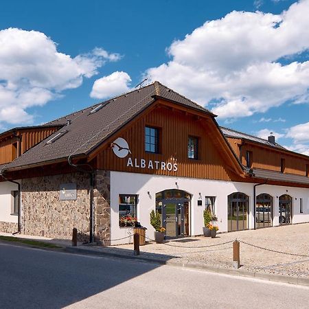 Jbx Resort Hotel Albatros Predni Vyton Exterior photo