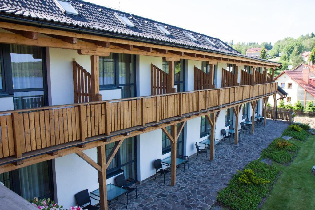 Jbx Resort Hotel Albatros Predni Vyton Exterior photo